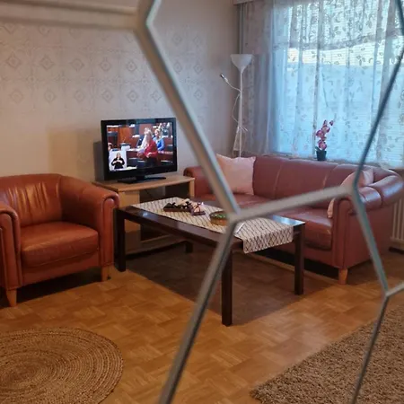 Apartment Pikku Kodikas Koti *